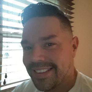 Meet your Posher, Aaron